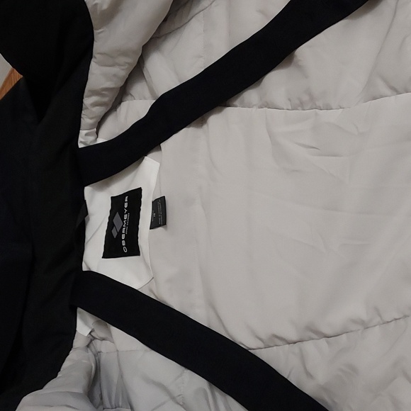 Obermeyer Womens First Chair Jacket - Picture 11 of 16